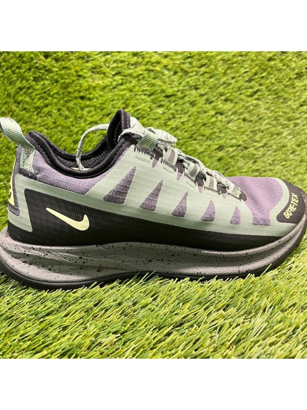 Nike ACG Air Nasu Gore-Tex Boys Size 4Y Clay Green Trail Running Shoes Sneakers